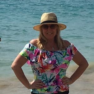 Meet your Posher, Lois